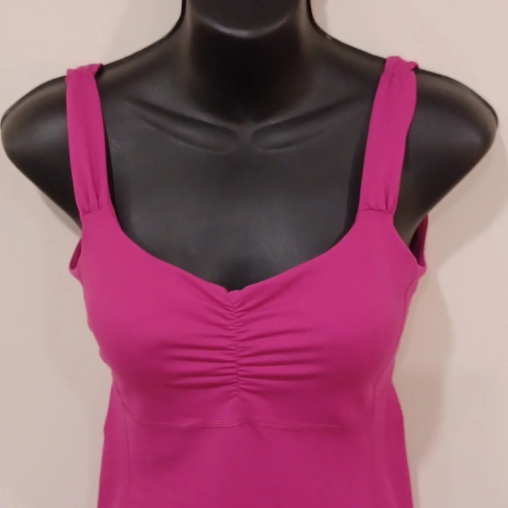 Lululemon Aria Tank II in "Raspberry"- Sz. 6 - Picture 9 of 12